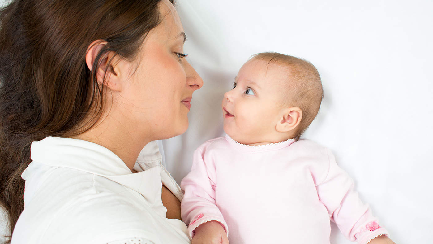 Five ideas for supporting your newborn baby’s communication - Featured Image