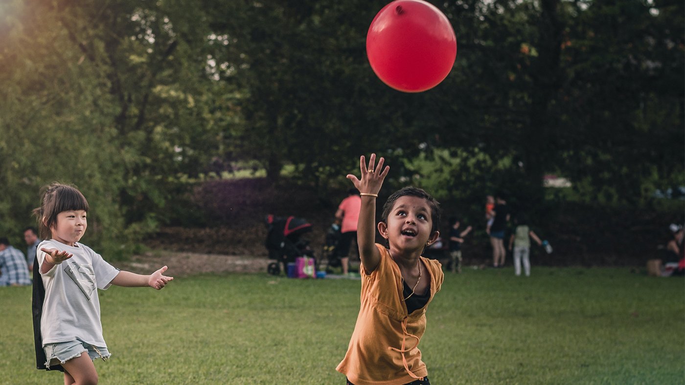 Freedom, movement and space - gross motor development in a field - Featured Image