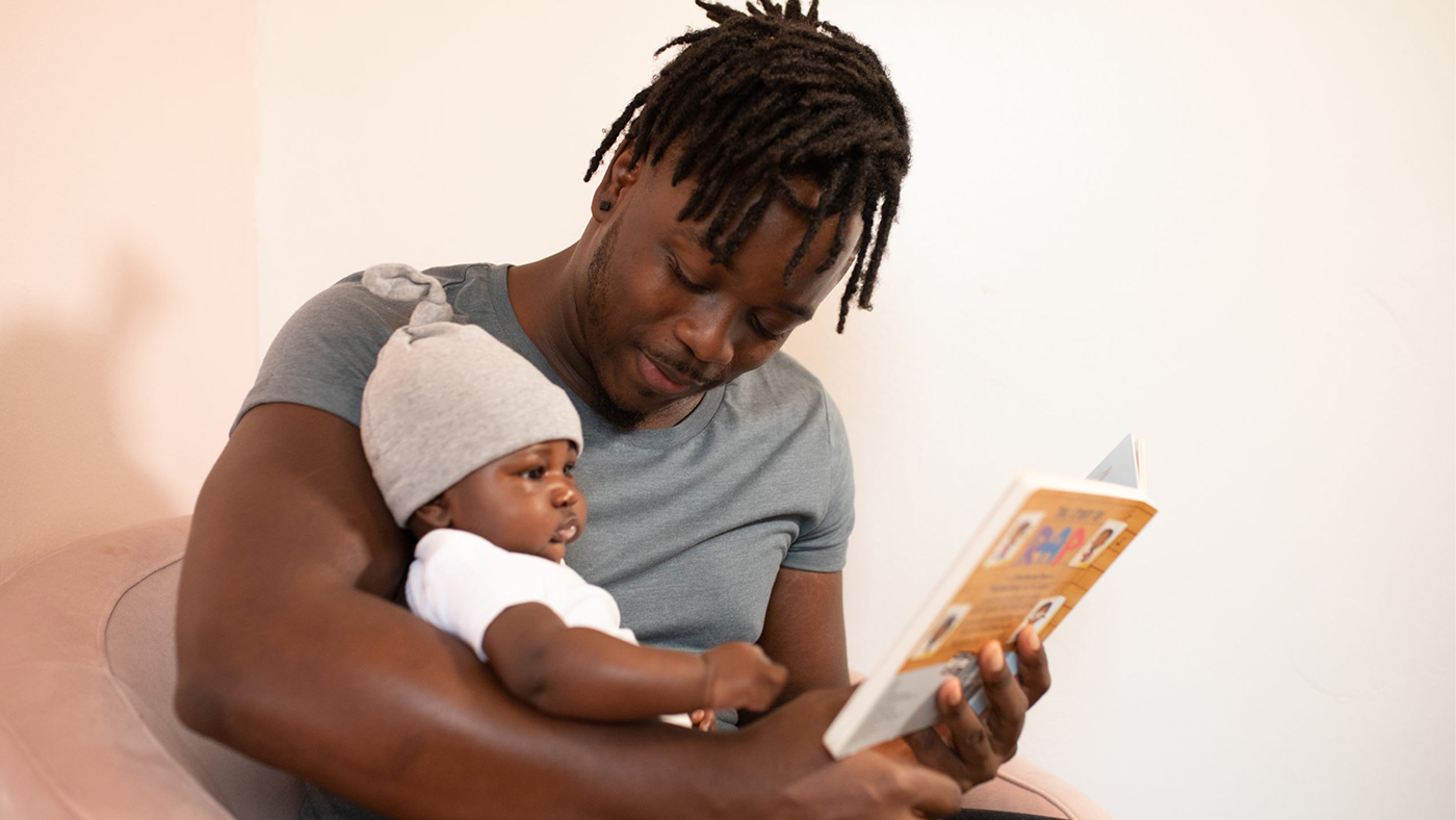 Choosing books for a baby - Featured Image