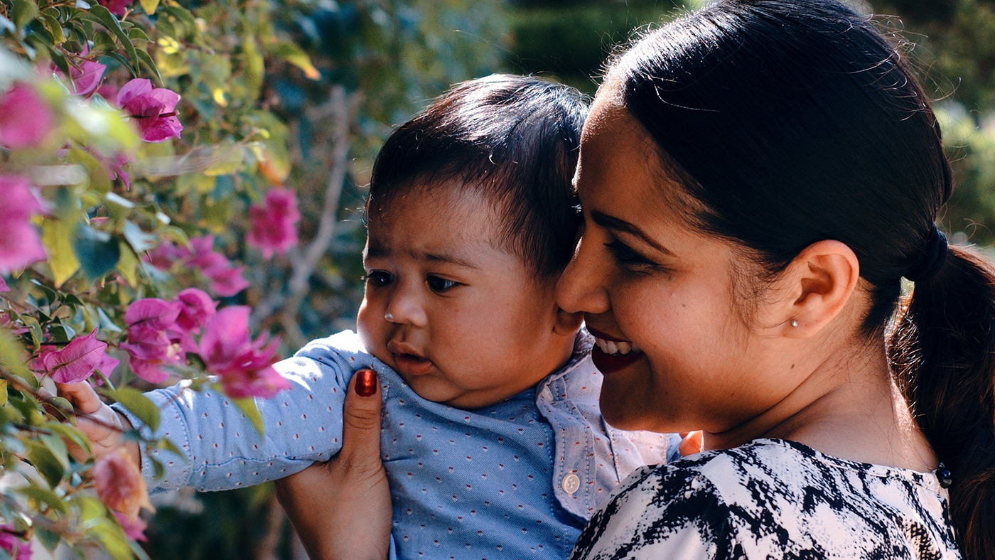 Planting, digging and talking - language development in the garden - Featured Image